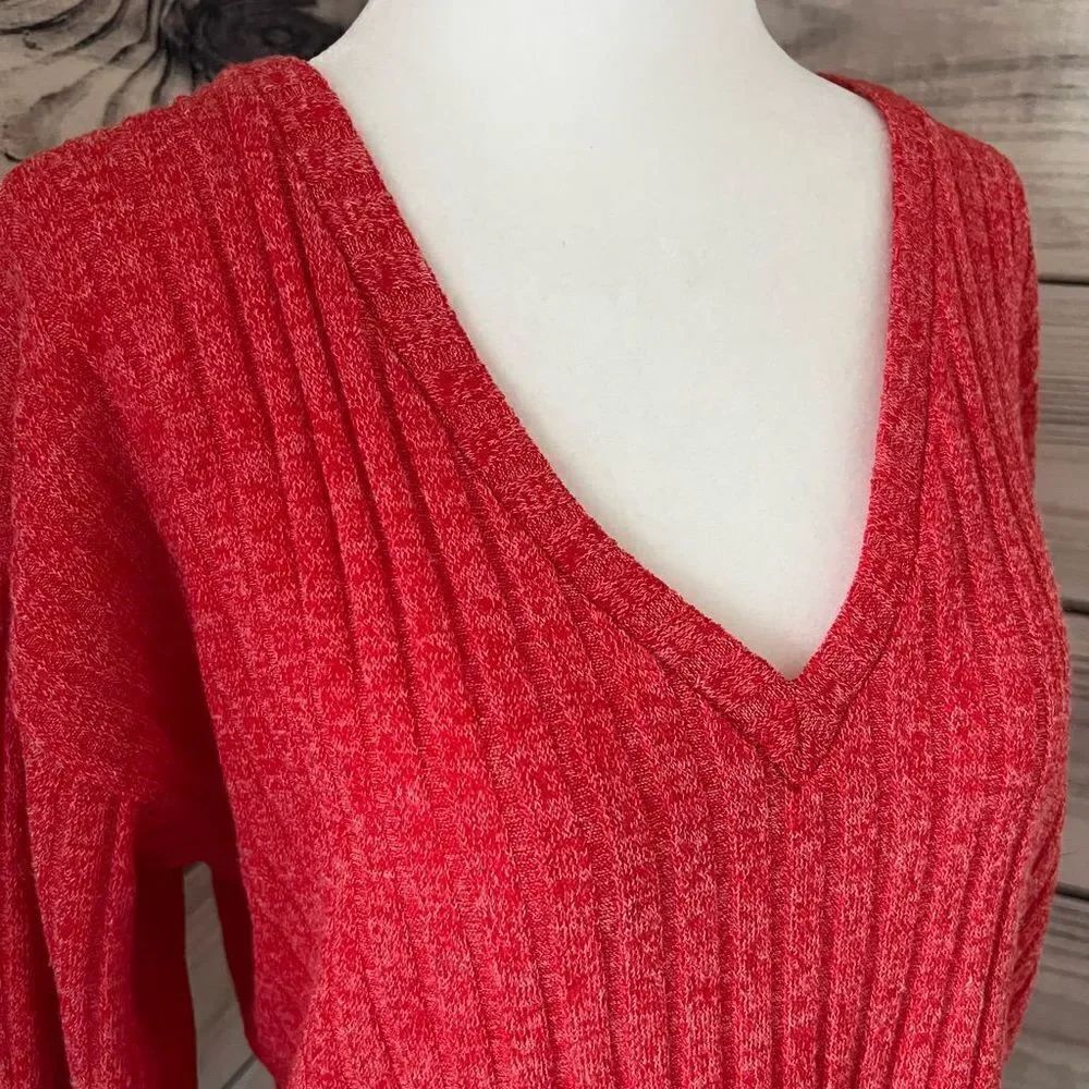 Zara Red Ribbed V Neck Sweater Size Small - Picture 3 of 4